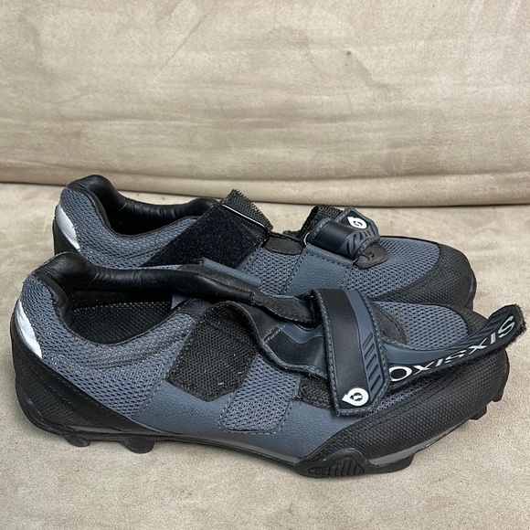 Six six one size 4.5 - Picture 1 of 1